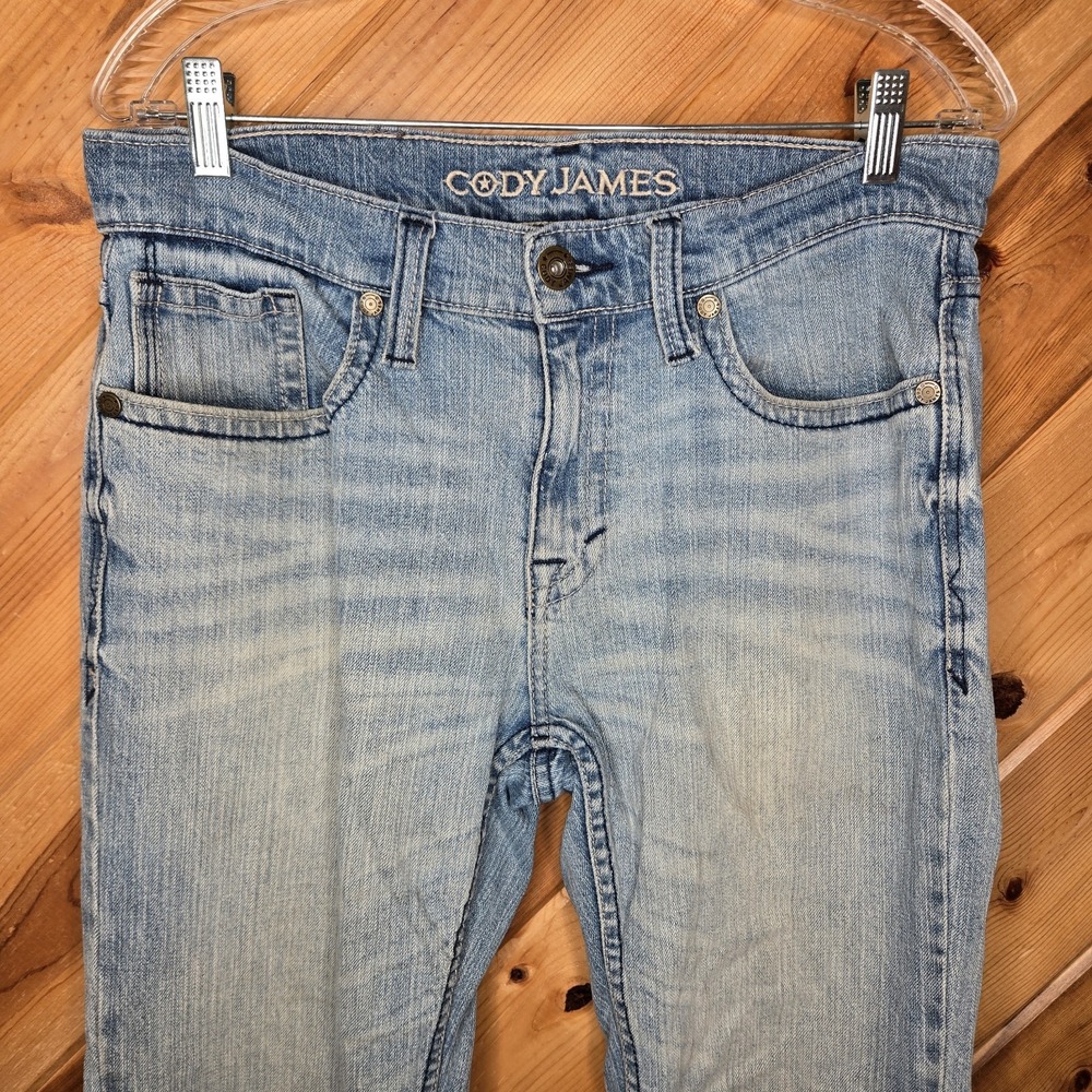 Cody James Mens Jeans 31x30 Measures 33x30 Blue Light Wash Denim Bootcut Pants - Picture 2 of 9